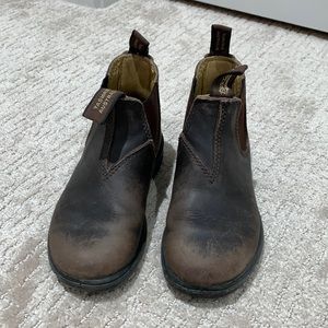 Children Blundstone boots